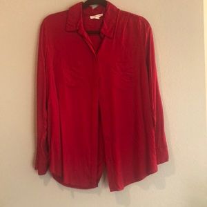 Reds button down top